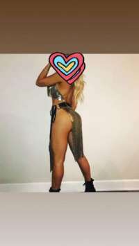 Sarışın Escort Nehir