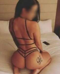 Dövmeli escort Ayben