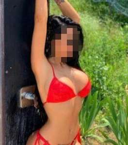 Lux escort Benan