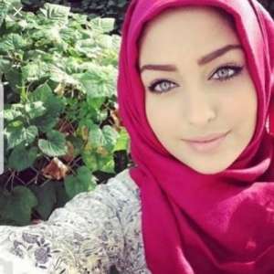 Türbanlı escort Melis