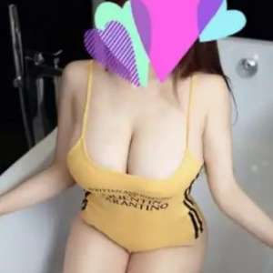 Yabancı escort Elena